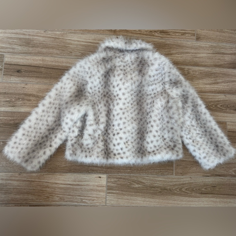 Rebecca Minkoff Cream and White Faux Fur Jacket - Picture 2 of 8